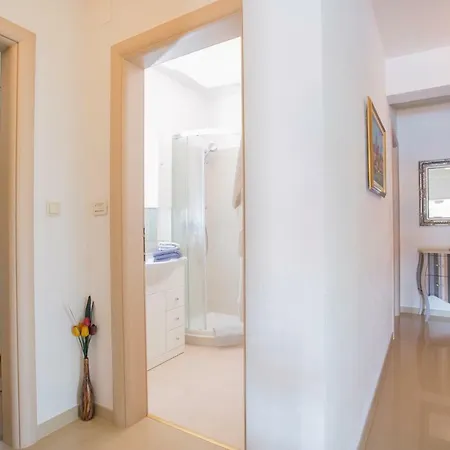House Longo Holiday home Kastel Stafilic