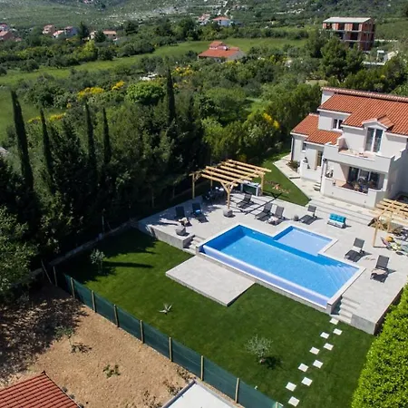 House Longo
